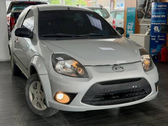 FORD KA 1.0 MPI 8V FLEX 2P MANUAL FORD KA 1.0 MPI 8V FLEX 2P MANUAL